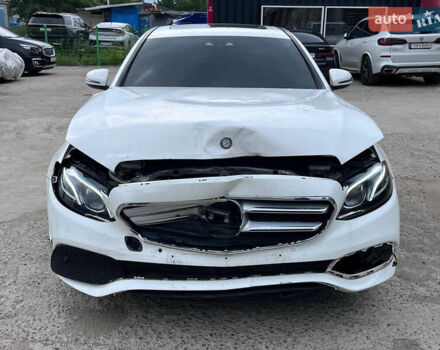 Мерседес Е-Клас, об'ємом двигуна 1.95 л та пробігом 150 тис. км за 20000 $, фото 7 на Automoto.ua
