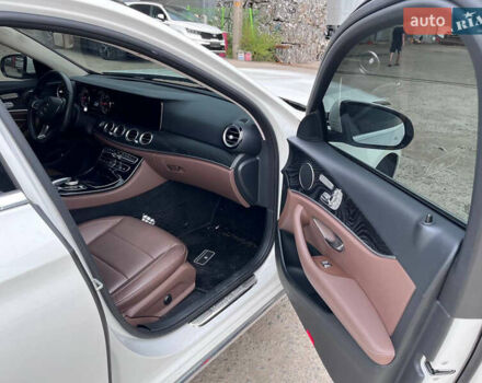 Мерседес Е-Клас, об'ємом двигуна 1.95 л та пробігом 150 тис. км за 20000 $, фото 15 на Automoto.ua