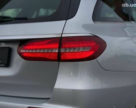 Мерседес Е-Клас, об'ємом двигуна 2 л та пробігом 360 тис. км за 15990 $, фото 9 на Automoto.ua