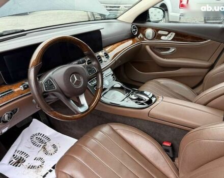 Мерседес Е-Клас, об'ємом двигуна 3 л та пробігом 93 тис. км за 18600 $, фото 12 на Automoto.ua