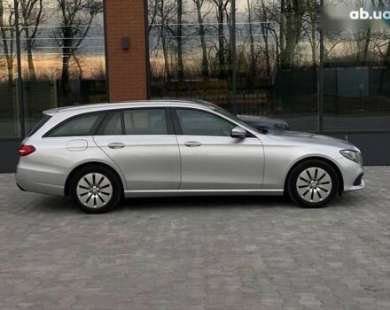 Мерседес Е-Класс, объемом двигателя 2 л и пробегом 360 тыс. км за 15990 $, фото 7 на Automoto.ua