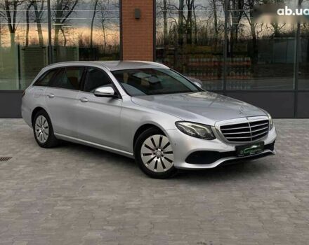 Мерседес Е-Клас, об'ємом двигуна 2 л та пробігом 360 тис. км за 15990 $, фото 4 на Automoto.ua