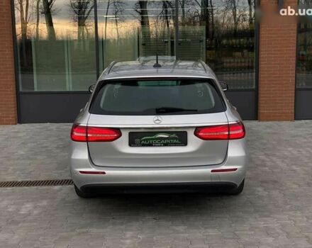 Мерседес Е-Клас, об'ємом двигуна 2 л та пробігом 360 тис. км за 15990 $, фото 10 на Automoto.ua