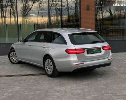 Мерседес Е-Клас, об'ємом двигуна 2 л та пробігом 360 тис. км за 15990 $, фото 11 на Automoto.ua