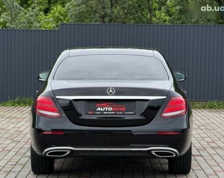 Мерседес Е-Класс, объемом двигателя 2 л и пробегом 100 тыс. км за 41499 $, фото 4 на Automoto.ua