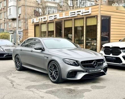 Мерседес Е-Клас, об'ємом двигуна 4 л та пробігом 64 тис. км за 89500 $, фото 3 на Automoto.ua