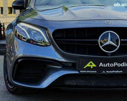 Мерседес Е-Класс, объемом двигателя 4 л и пробегом 70 тыс. км за 65900 $, фото 16 на Automoto.ua