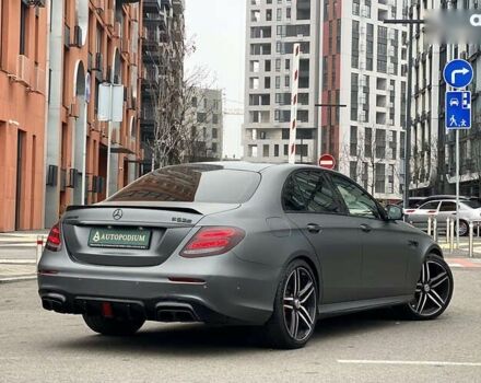 Мерседес Е-Клас, об'ємом двигуна 4 л та пробігом 55 тис. км за 72990 $, фото 6 на Automoto.ua