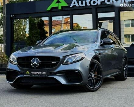 Мерседес Е-Класс, объемом двигателя 4 л и пробегом 70 тыс. км за 65900 $, фото 3 на Automoto.ua