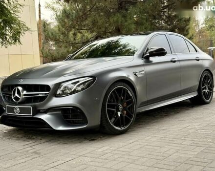 Мерседес Е-Класс, объемом двигателя 4 л и пробегом 17 тыс. км за 97000 $, фото 1 на Automoto.ua