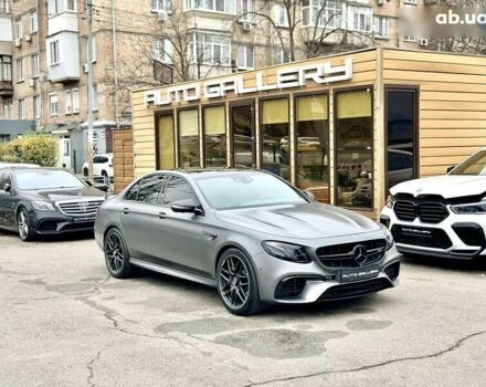 Мерседес Е-Клас, об'ємом двигуна 4 л та пробігом 64 тис. км за 89500 $, фото 6 на Automoto.ua