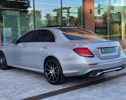 Мерседес Е-Класс, объемом двигателя 2 л и пробегом 94 тыс. км за 29790 $, фото 10 на Automoto.ua