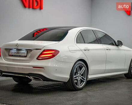Мерседес Е-Клас, об'ємом двигуна 1.6 л та пробігом 97 тис. км за 28578 $, фото 1 на Automoto.ua