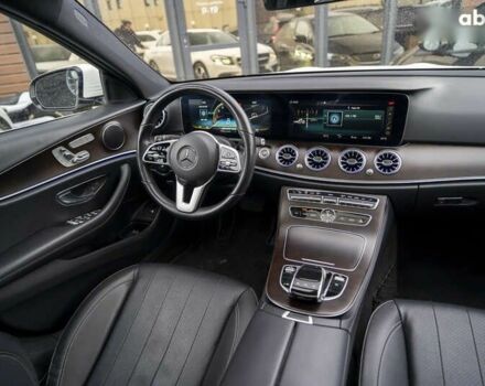 Мерседес Е-Класс, объемом двигателя 2 л и пробегом 25 тыс. км за 27800 $, фото 15 на Automoto.ua