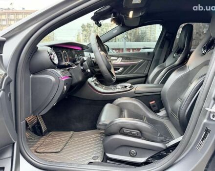 Мерседес Е-Клас, об'ємом двигуна 4 л та пробігом 64 тис. км за 89500 $, фото 24 на Automoto.ua