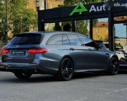 Мерседес Е-Класс, объемом двигателя 4 л и пробегом 70 тыс. км за 65900 $, фото 23 на Automoto.ua