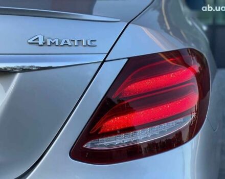 Мерседес Е-Класс, объемом двигателя 2 л и пробегом 94 тыс. км за 29790 $, фото 12 на Automoto.ua