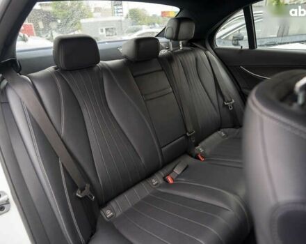 Мерседес Е-Класс, объемом двигателя 2 л и пробегом 25 тыс. км за 27800 $, фото 23 на Automoto.ua