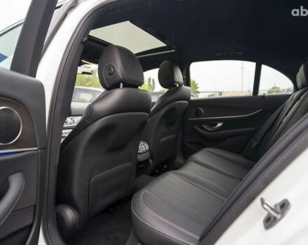 Мерседес Е-Класс, объемом двигателя 2 л и пробегом 25 тыс. км за 27800 $, фото 22 на Automoto.ua