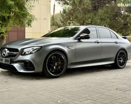 Мерседес Е-Класс, объемом двигателя 4 л и пробегом 17 тыс. км за 97000 $, фото 2 на Automoto.ua