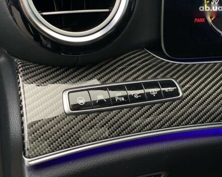 Мерседес Е-Клас, об'ємом двигуна 4 л та пробігом 55 тис. км за 72990 $, фото 13 на Automoto.ua