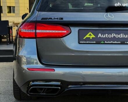 Мерседес Е-Класс, объемом двигателя 4 л и пробегом 70 тыс. км за 62500 $, фото 29 на Automoto.ua