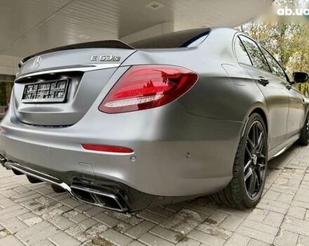 Мерседес Е-Класс, объемом двигателя 4 л и пробегом 17 тыс. км за 97000 $, фото 13 на Automoto.ua
