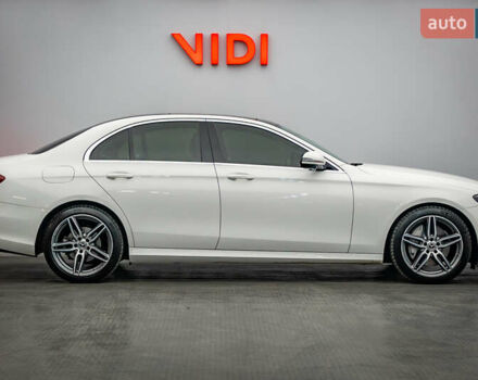 Мерседес Е-Клас, об'ємом двигуна 1.6 л та пробігом 97 тис. км за 28578 $, фото 3 на Automoto.ua