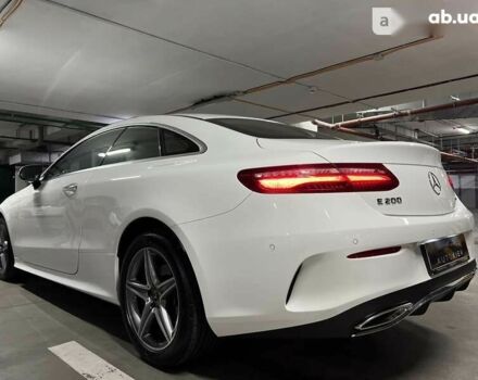Мерседес Е-Клас, об'ємом двигуна 2 л та пробігом 25 тис. км за 52500 $, фото 7 на Automoto.ua