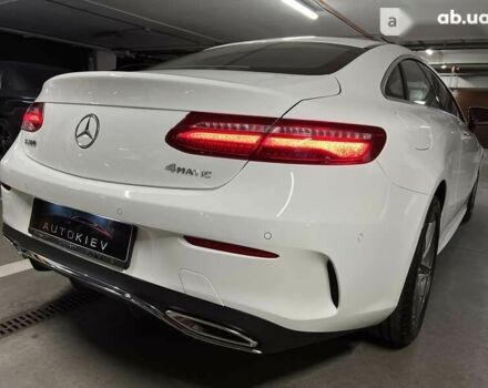 Мерседес Е-Клас, об'ємом двигуна 2 л та пробігом 25 тис. км за 52500 $, фото 10 на Automoto.ua
