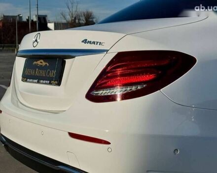 Мерседес Е-Класс, объемом двигателя 2 л и пробегом 186 тыс. км за 31990 $, фото 19 на Automoto.ua