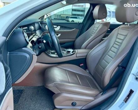 Мерседес Е-Класс, объемом двигателя 2 л и пробегом 186 тыс. км за 31990 $, фото 23 на Automoto.ua