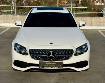 Мерседес Е-Класс, объемом двигателя 2 л и пробегом 186 тыс. км за 31990 $, фото 4 на Automoto.ua