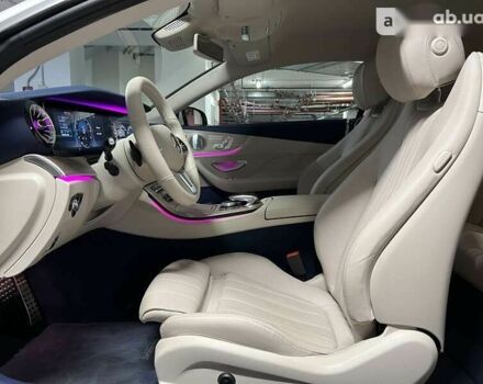 Мерседес Е-Клас, об'ємом двигуна 2 л та пробігом 25 тис. км за 52500 $, фото 24 на Automoto.ua