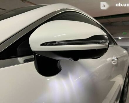 Мерседес Е-Клас, об'ємом двигуна 2 л та пробігом 25 тис. км за 52500 $, фото 16 на Automoto.ua