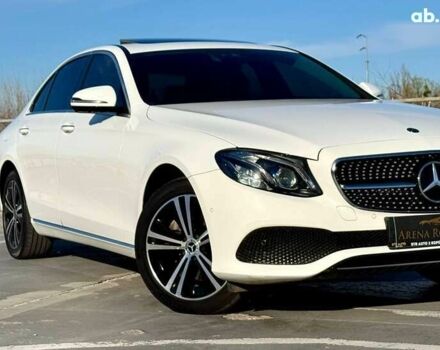 Мерседес Е-Класс, объемом двигателя 2 л и пробегом 186 тыс. км за 31990 $, фото 1 на Automoto.ua