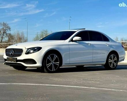 Мерседес Е-Класс, объемом двигателя 2 л и пробегом 186 тыс. км за 31990 $, фото 8 на Automoto.ua