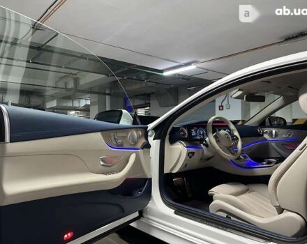 Мерседес Е-Клас, об'ємом двигуна 2 л та пробігом 25 тис. км за 52500 $, фото 19 на Automoto.ua