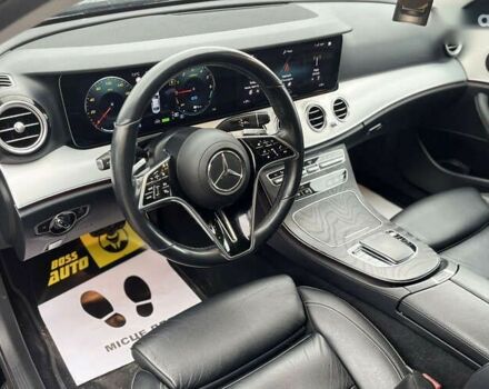 Мерседес Е-Класс, объемом двигателя 0 л и пробегом 247 тыс. км за 46500 $, фото 9 на Automoto.ua