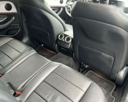 Мерседес Е-Класс, объемом двигателя 0 л и пробегом 247 тыс. км за 46500 $, фото 26 на Automoto.ua