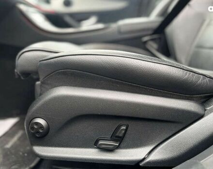 Мерседес Е-Класс, объемом двигателя 0 л и пробегом 247 тыс. км за 46500 $, фото 11 на Automoto.ua