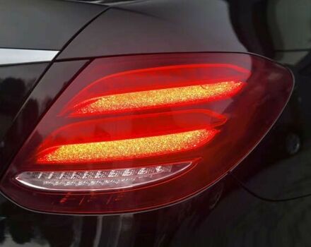 Мерседес Е-Класс, объемом двигателя 1.6 л и пробегом 54 тыс. км за 35500 $, фото 17 на Automoto.ua