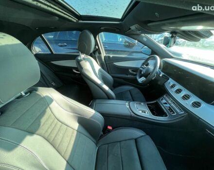 Мерседес Е-Класс, объемом двигателя 3 л и пробегом 5 тыс. км за 69381 $, фото 3 на Automoto.ua