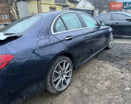Мерседес Е-Класс, объемом двигателя 0 л и пробегом 19 тыс. км за 23500 $, фото 3 на Automoto.ua