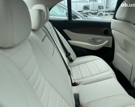 Мерседес Е-Класс, объемом двигателя 2 л и пробегом 26 тыс. км за 49884 $, фото 17 на Automoto.ua