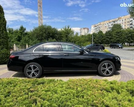 Мерседес Е-Класс, объемом двигателя 2 л и пробегом 19 тыс. км за 60800 $, фото 7 на Automoto.ua