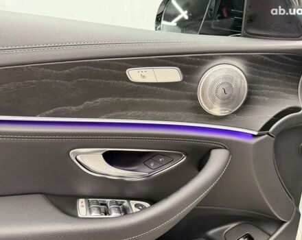 Мерседес Е-Класс, объемом двигателя 2 л и пробегом 75 тыс. км за 52500 $, фото 23 на Automoto.ua