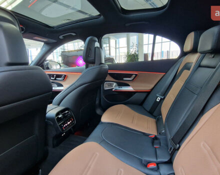 Мерседес Е-Класс, объемом двигателя 3 л и пробегом 0 тыс. км за 167758 $, фото 34 на Automoto.ua