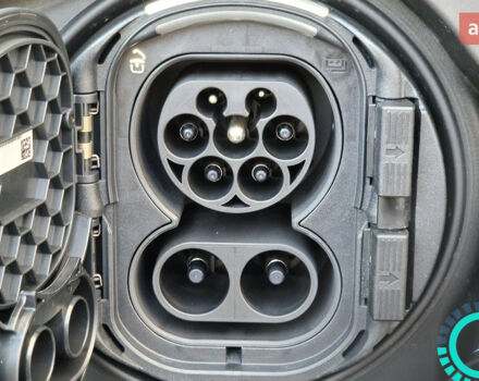 Мерседес Е-Класс, объемом двигателя 3 л и пробегом 0 тыс. км за 167758 $, фото 41 на Automoto.ua