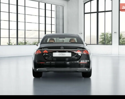 Мерседес Е-Класс, объемом двигателя 1.99 л и пробегом 0 тыс. км за 98113 $, фото 3 на Automoto.ua